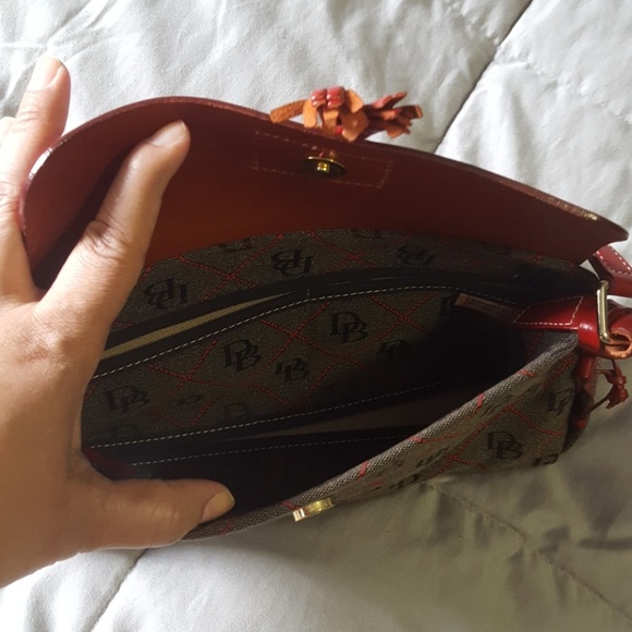 DOONEY & BOURKE SHOULDER BAG with Matching Wallet - Picture 2 of 6